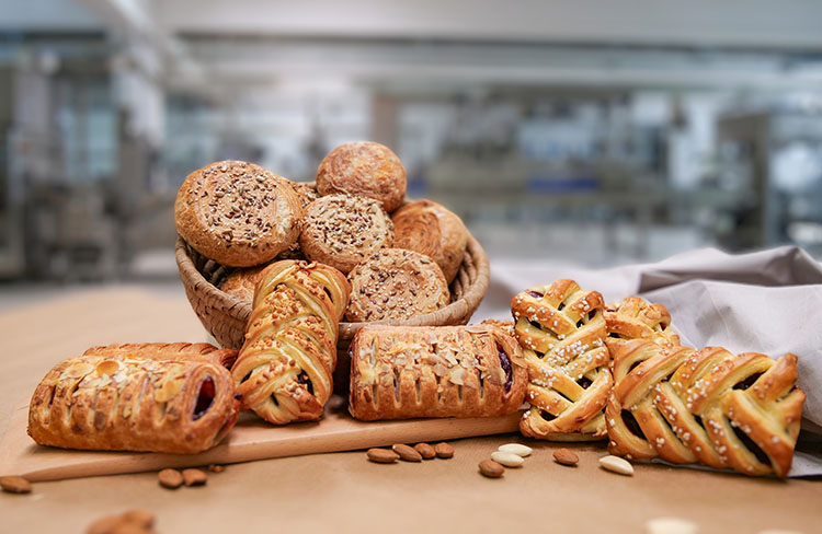 f2m-bbi-04-25-Breads, rolls, pastries, brioche-Product variety