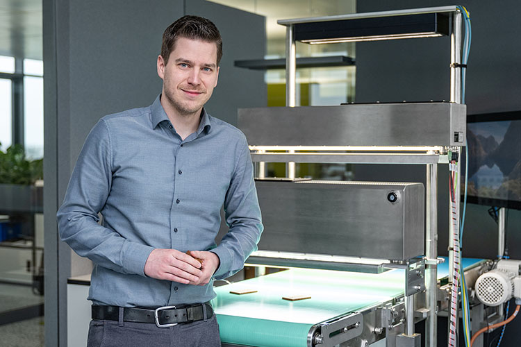 f2m-bbi-05-25-Robotics-Daniel-Greb