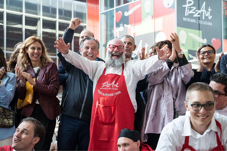 f2m-bbi-05-25-Tarde shows-Pizza jubel