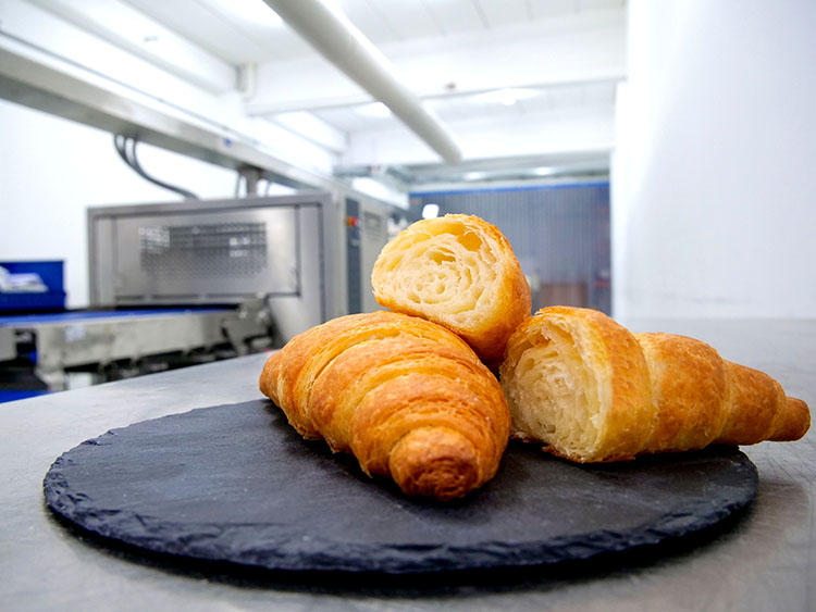 f2m-bbi-23-03-sourdough-glutenfreie Croissants_FRITSCH x JRS (1)