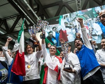 f2m panettone cup host