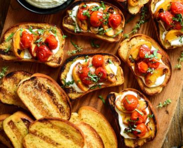 f2m_Furlani_foods_Peach_Bruschetta-Toast