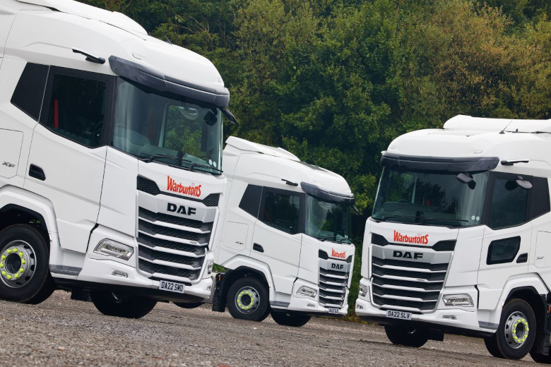 f2m_Warburtons_DAF_trucks