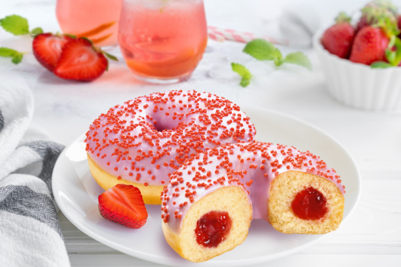 f2m_bakerandbaker_strawberry_donut_limited