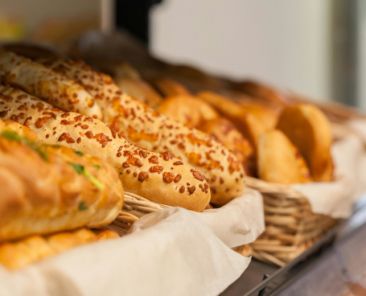 f2m_bread_stick_bakery_pretzel