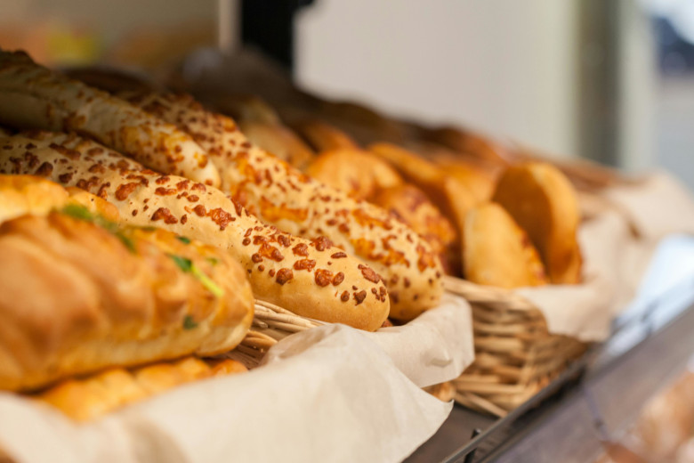 f2m_bread_stick_bakery_pretzel
