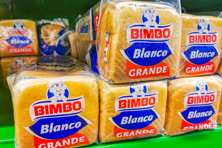 Bimbo white toast bread Blanco Mediano packaging supermarket in