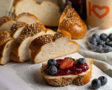 f2m_healthy_breakfast_bread_slice
