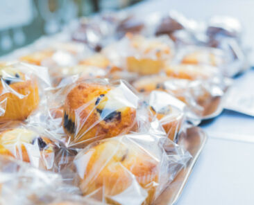 f2m_plastic_wrapping_muffins